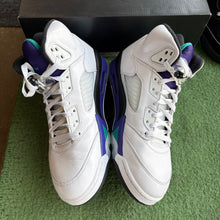 Load image into Gallery viewer, Jordan Grape 5s Size 10
