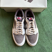 Load image into Gallery viewer, Jordan Reverse Mocha Low 1s Size 10
