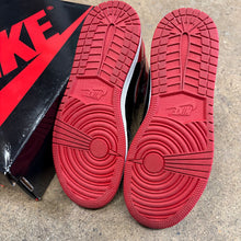 Load image into Gallery viewer, Jordan Patent Bred 1s Size 4Y
