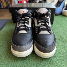 Load image into Gallery viewer, Jordan Sequoia 8s Size 10
