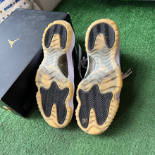 Load image into Gallery viewer, Jordan DMP Gratitude 11s Size 10.5
