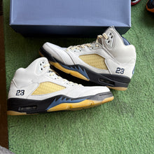Load image into Gallery viewer, Jordan A Ma Maniere Dawn 5s Size 11.5W/10M

