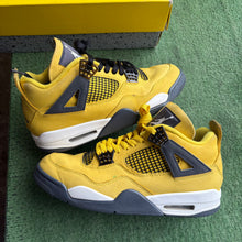 Load image into Gallery viewer, Jordan Lightning 4s Size 9.5
