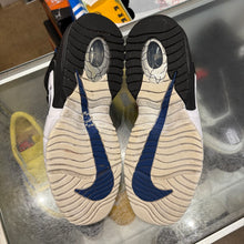 Load image into Gallery viewer, Nike Air Max Penny 1 Size 9.5
