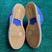 Load image into Gallery viewer, Nike SB Orange Label Court Purple Low Dunks Size 12
