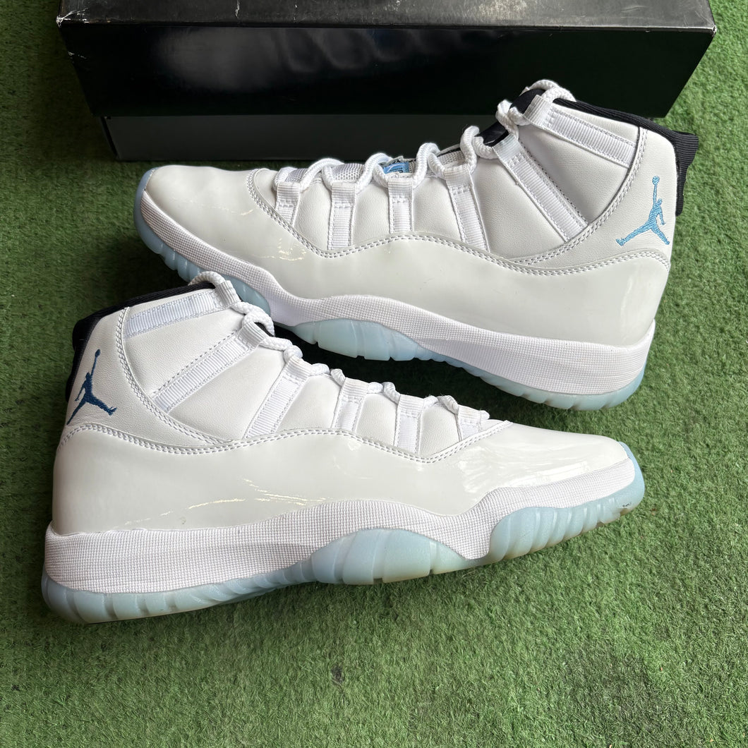 Jordan Legend Blue 11s Size 9