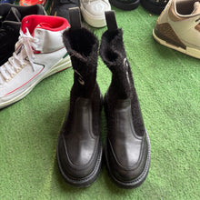 Load image into Gallery viewer, Dolce &amp; Gabbana High Boots Size 37
