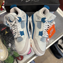 Load image into Gallery viewer, Jordan Military 4s Size 8
