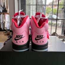 Load image into Gallery viewer, Jordan Pink Awake 5s Size 11.5
