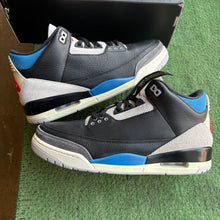 Load image into Gallery viewer, Jordan Rare Air 3s Size 11
