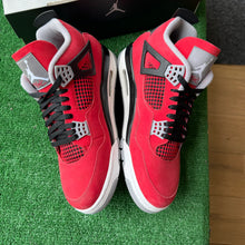 Load image into Gallery viewer, Jordan Toro 4s Size 12
