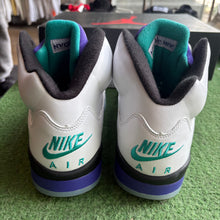Load image into Gallery viewer, Jordan Grape 5s Size 9.5
