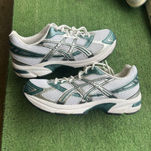 Load image into Gallery viewer, Asics Gel-1130s Size 8.5

