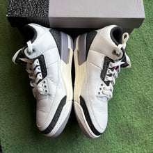 Load image into Gallery viewer, Jordan Cement Grey 3s Size 8
