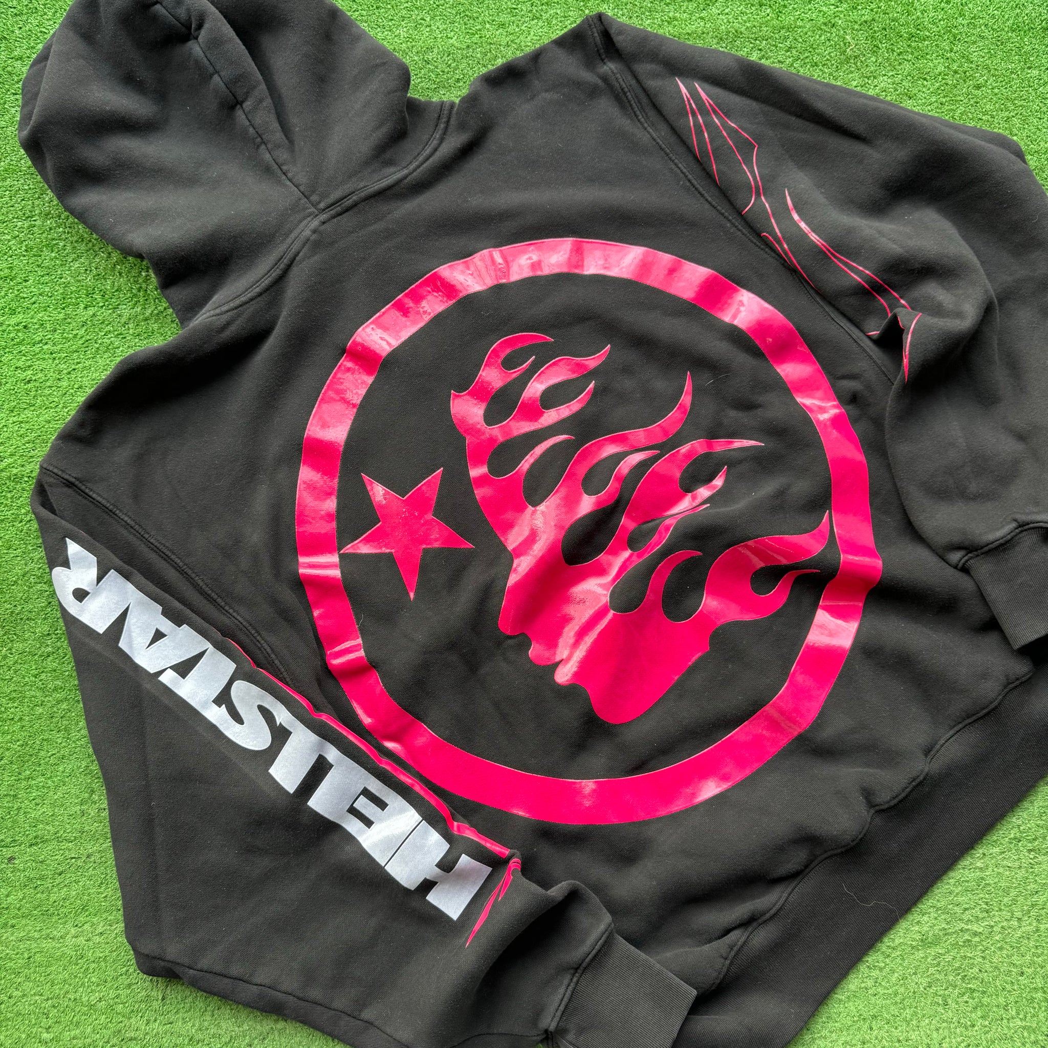 Hellstar Hoodie Size L – My Cuzin Vintage Cleveland