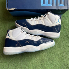 Load image into Gallery viewer, Jordan Win Like 82 11s Size 9.5
