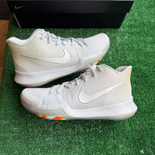 Load image into Gallery viewer, Nike Kyrie Time To Shine 3s Size 8
