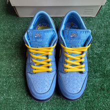 Load image into Gallery viewer, Nike SB Powerpuff Girls Bubbles Low Dunks Size 10
