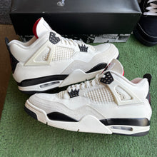 Load image into Gallery viewer, Jordan Flight Club 4s Size 12
