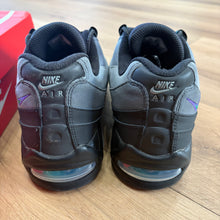Load image into Gallery viewer, Nike Big Bubble Black Grape Air Max 95s Size 10
