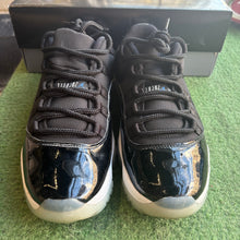 Load image into Gallery viewer, Jordan Space Jam Low 11s Size 9
