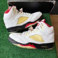 Load image into Gallery viewer, Jordan Silver Tongue Fire Red 5s Size 9.5

