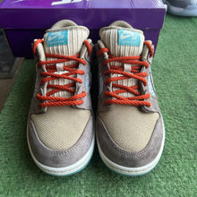 Load image into Gallery viewer, Nike SB Big Money Savings Low Dunks Size 10
