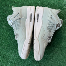 Load image into Gallery viewer, Jordan Seafoam Sail 4s Size 12W/10.5M
