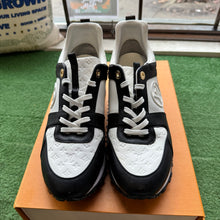 Load image into Gallery viewer, LV Run Away Sneakers Size 40
