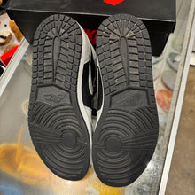 Load image into Gallery viewer, Jordan Shadow 2.0 Size 10.5
