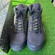 Load image into Gallery viewer, Jordan Georgetown 5s Size 10.5
