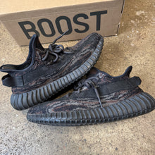 Load image into Gallery viewer, Adidas Yeezy MX Rock 350 V2s Size 9.5
