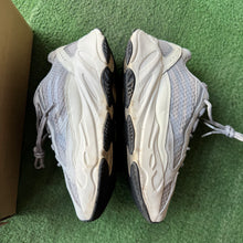 Load image into Gallery viewer, Yeezy Static 700 V2s Size 10
