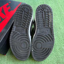 Load image into Gallery viewer, Jordan Shadow 2.0 1s Size 8.5
