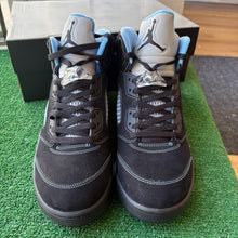 Load image into Gallery viewer, Jordan University Blue 5s Size 12
