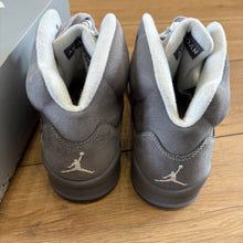Load image into Gallery viewer, Jordan Wolf Grey 5s Size 10
