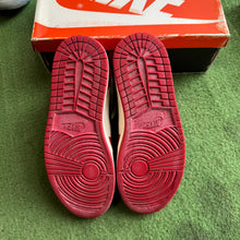 Load image into Gallery viewer, Jordan Lost And Found 1s Size 9
