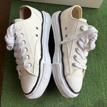 Load image into Gallery viewer, Maison Mihara Yashiro OG Sole White Petersons Size 42
