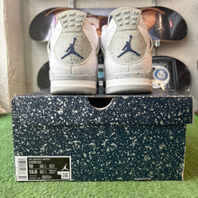 Load image into Gallery viewer, Jordan Midnight Navy 4s Size 12
