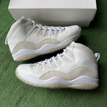Load image into Gallery viewer, Jordan Drake OVO White 10s Size 11
