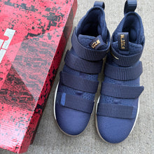 Load image into Gallery viewer, Nike LeBron Soldier 11s Size 8
