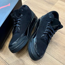 Load image into Gallery viewer, Jordan Black Cat 3s Size 11
