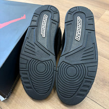 Load image into Gallery viewer, Jordan Black Cat 3s Size 11
