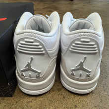 Load image into Gallery viewer, Jordan Pure Money 3s Size 10.5
