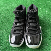 Load image into Gallery viewer, Jordan Jubilee 11s Size 7Y
