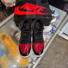 Load image into Gallery viewer, Jordan Patent Bred 1s Size 5Y
