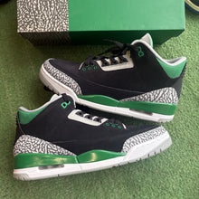 Load image into Gallery viewer, Jordan Pine Green 3s Size 10
