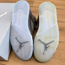 Load image into Gallery viewer, Jordan Wolf Grey 5s Size 10
