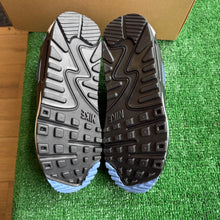 Load image into Gallery viewer, Nike Air Max 90s Size 7.5W/6M
