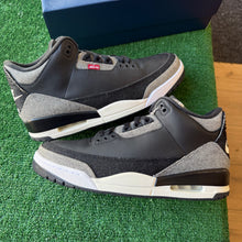 Load image into Gallery viewer, Jordan Black Levi’s 3s Size 12
